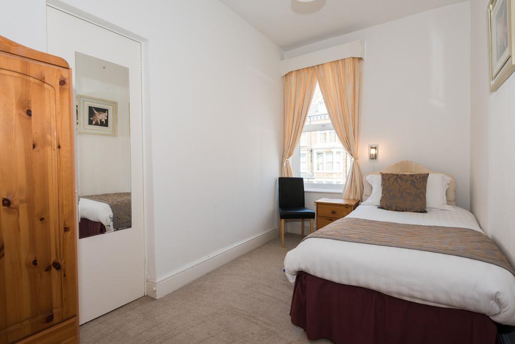 The Sea Crest Hotell Morecambe Rum bild
